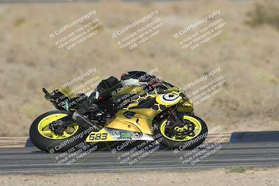 media/Nov-02-2025-CVMA (Sun) [[337aff29ab]]/Race 17-Amateur Supersport Middleweight/